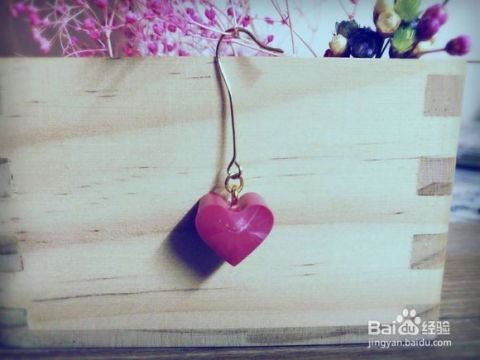 手工滴胶小饰品打孔教程 让你的小饰物华丽变身